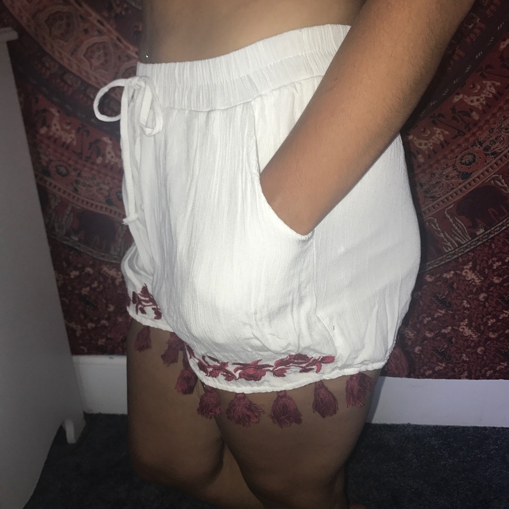 White linen shorts w/ Martin tassels